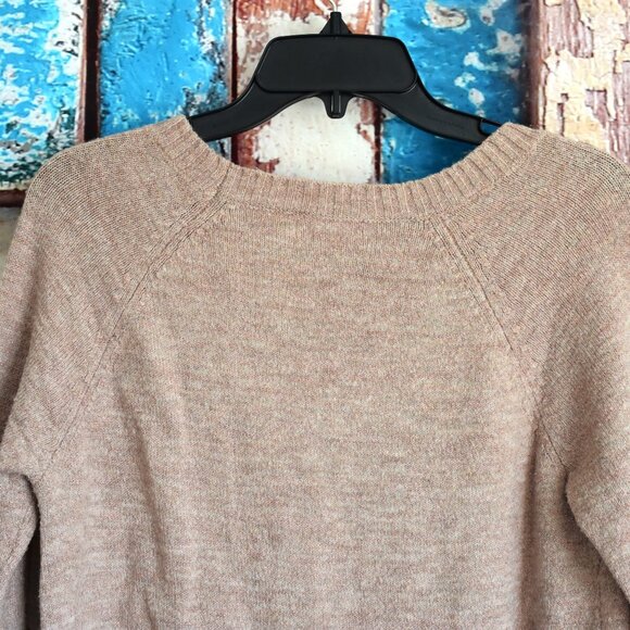 Women's Lauren Conrad Sweater Long Sleeve Heart MEDIUM Taupe Cream - Picture 8 of 13